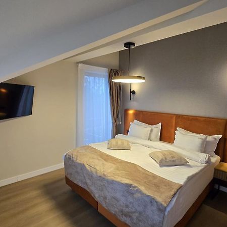 La Boheme Corbeanca - Partener Therme Ostratu Eksteriør billede